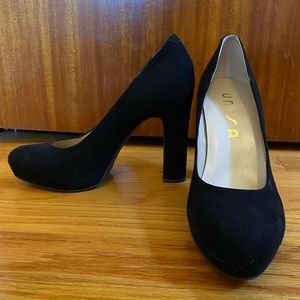 4inch Black Heels. Size 8.5. Black Fabric.